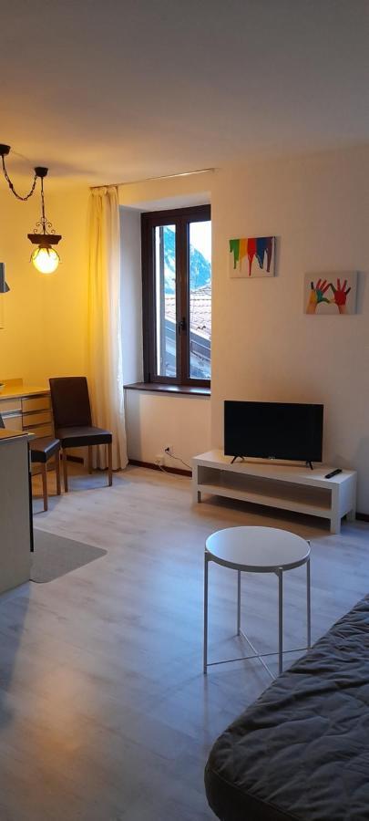 Anna'S Home Campione dʼItalia Екстериор снимка